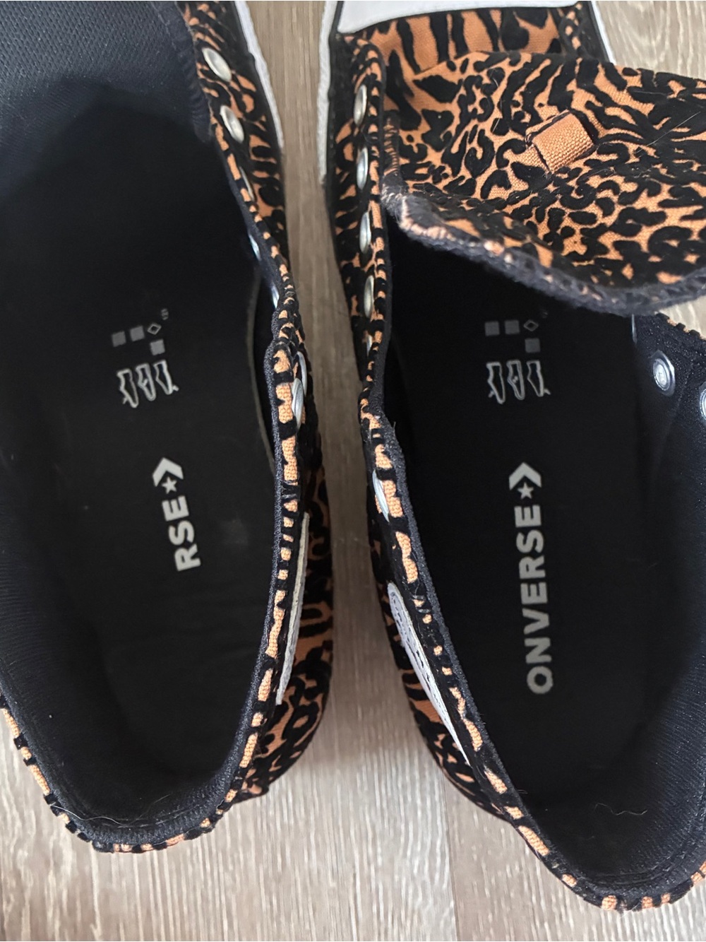 Converse Black Textile Sneaker Interior Label - Picture 5 of 6